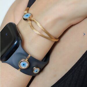 18k Gold Evil Eye Watch Charm Bar